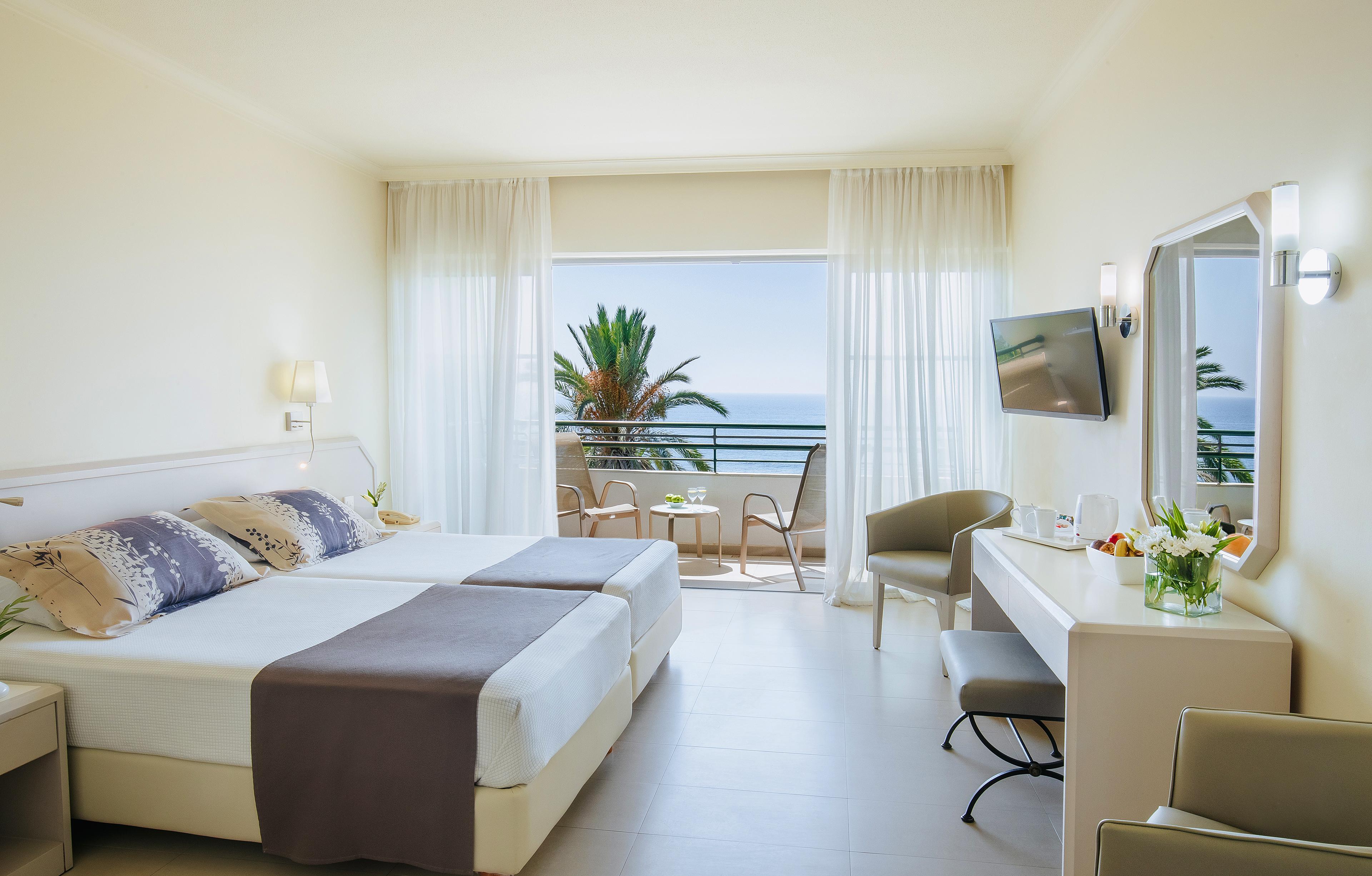 Louis Imperial Beach Paphos Extérieur photo